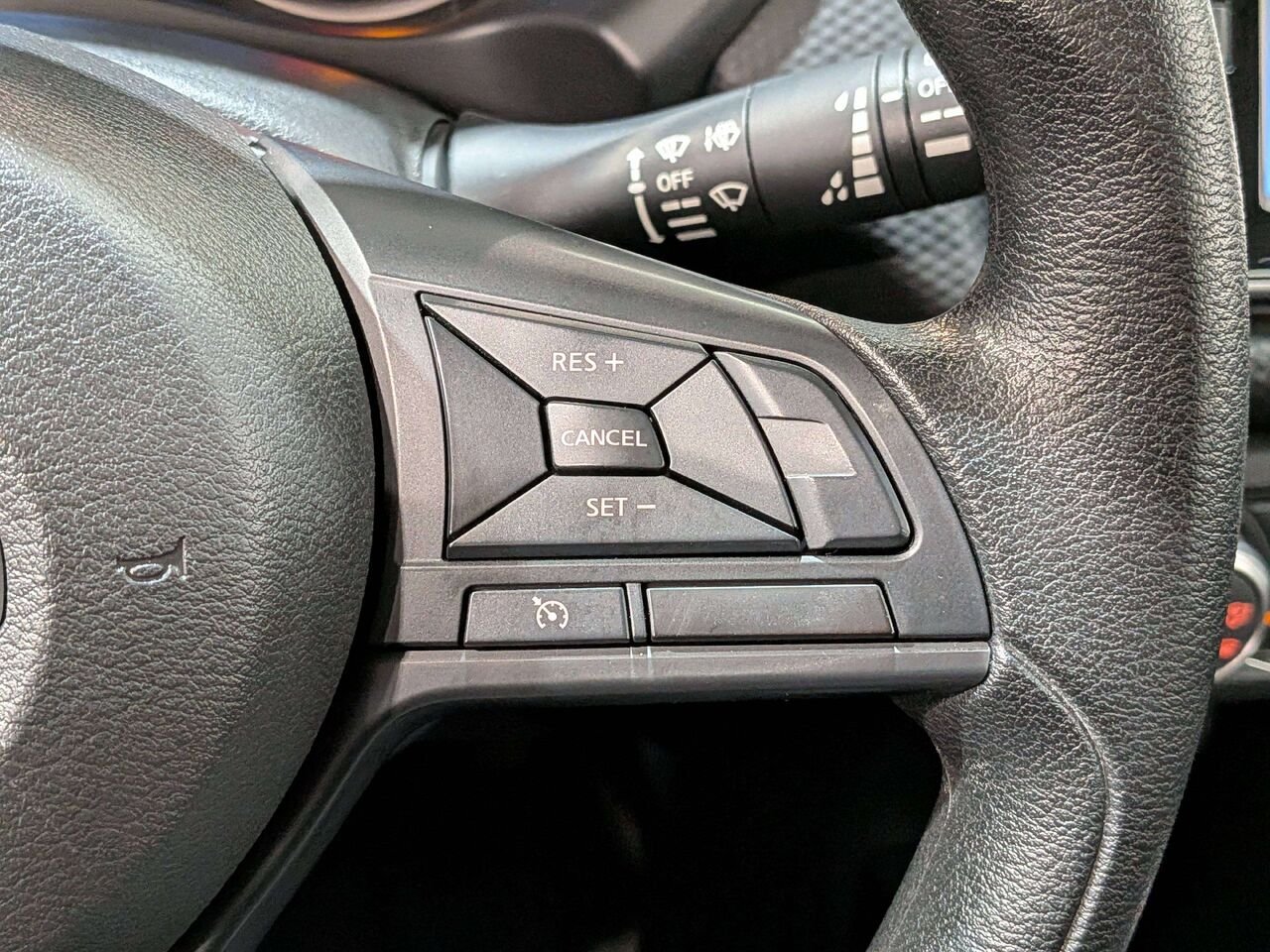 Nissan Kicks S FWD 2024 Noir Val-David - photo #15