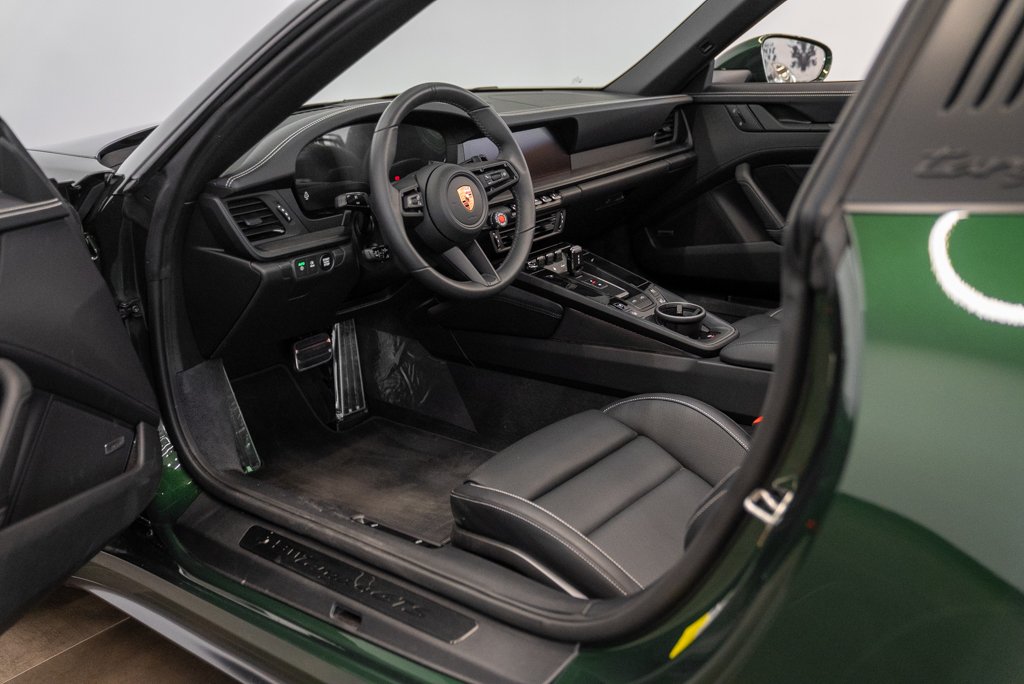 2026 Porsche 911 Green Saint-Eustache - photo #19