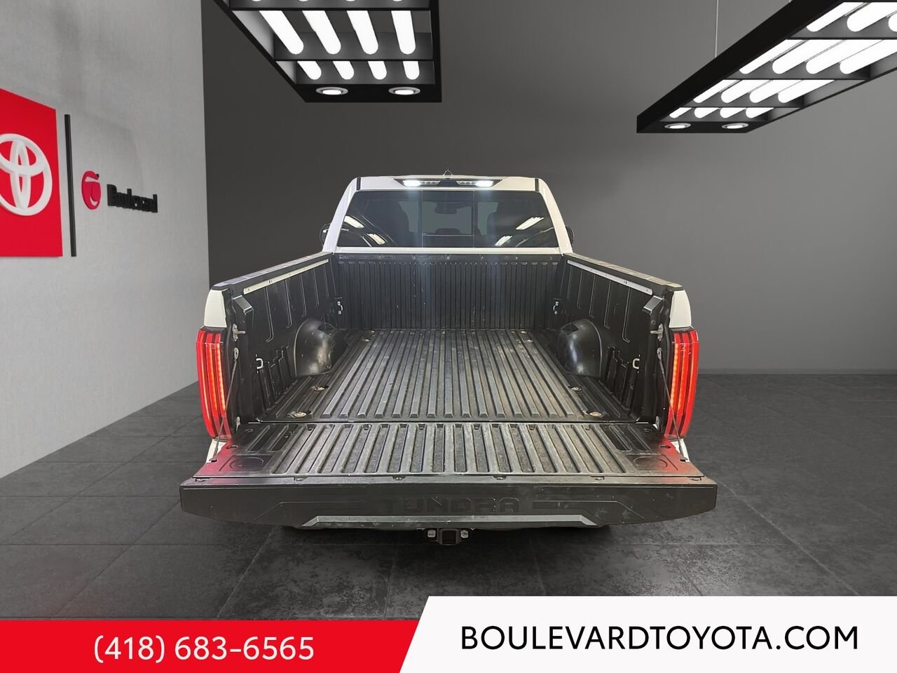 2023 Toyota Tundra 531789-32 | SR DOUBLE CAB, 4x4 White Québec - photo #17