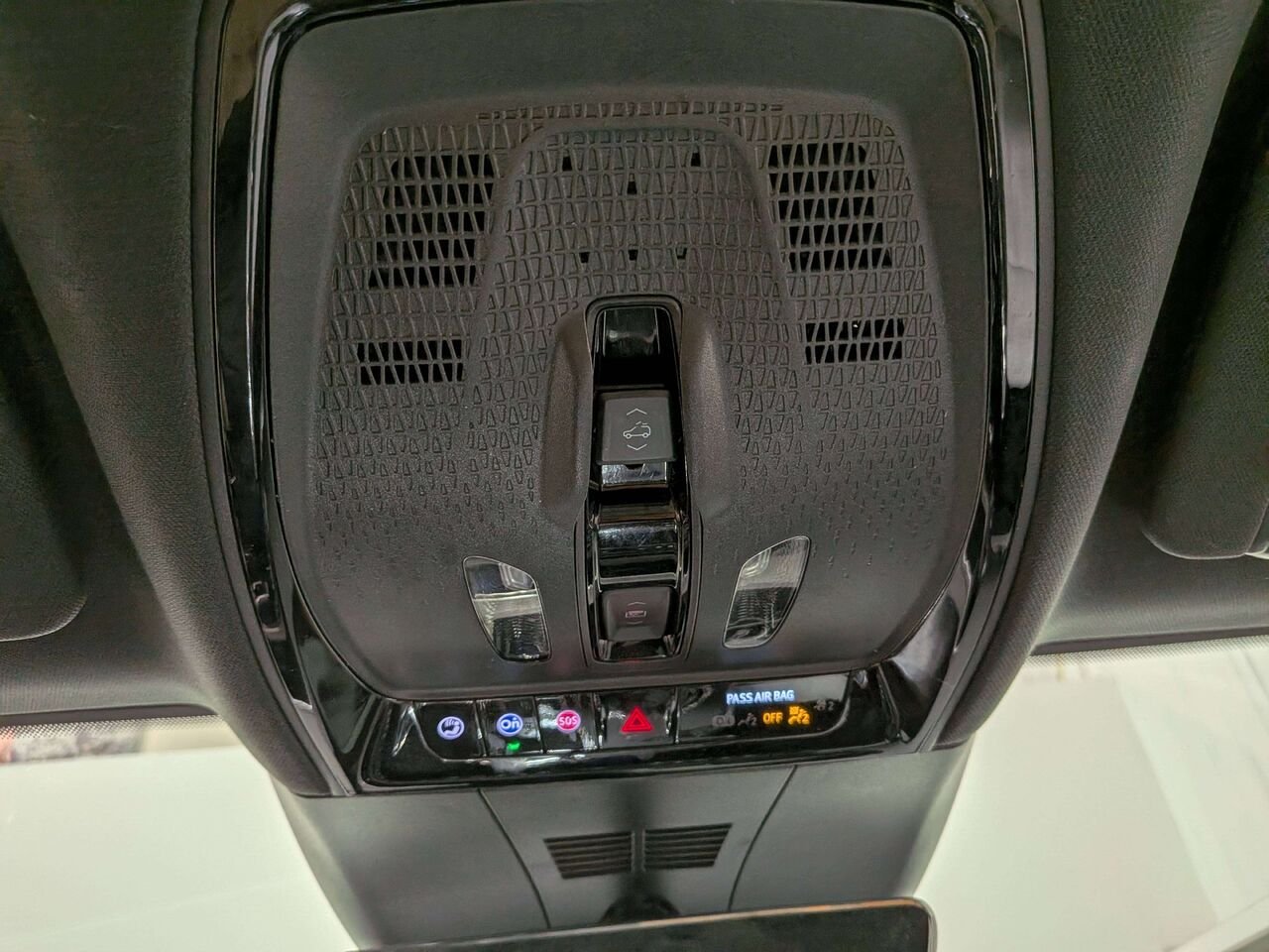 Cadillac LYRIQ 4dr Sport w/1SK 2024 Argent Val-David - photo #29