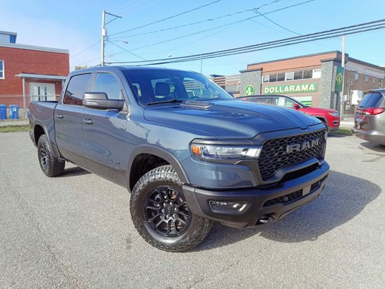 RAM 1500 Rebel cabine d'équipe 4x4 caisse de 5 pi 7 po 2026 Bleu