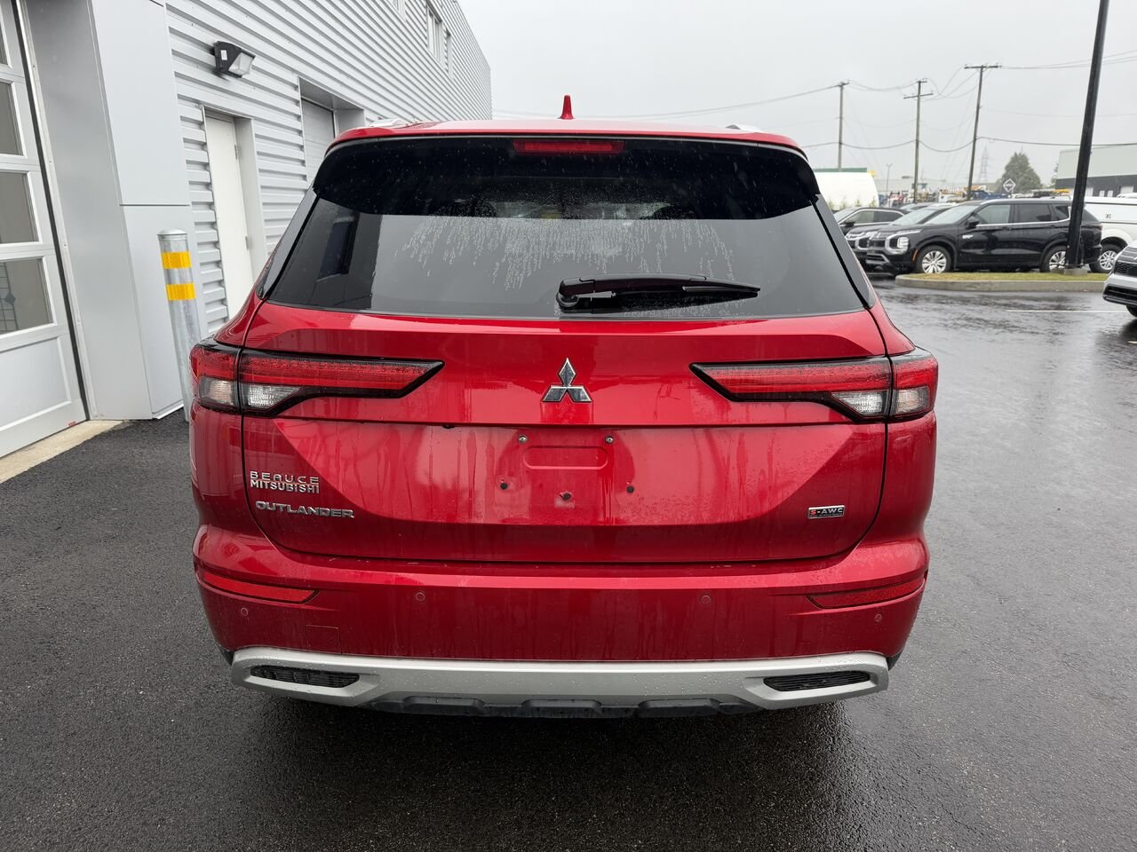 Mitsubishi Outlander 2022 Rouge Saint-Eustache - photo #6