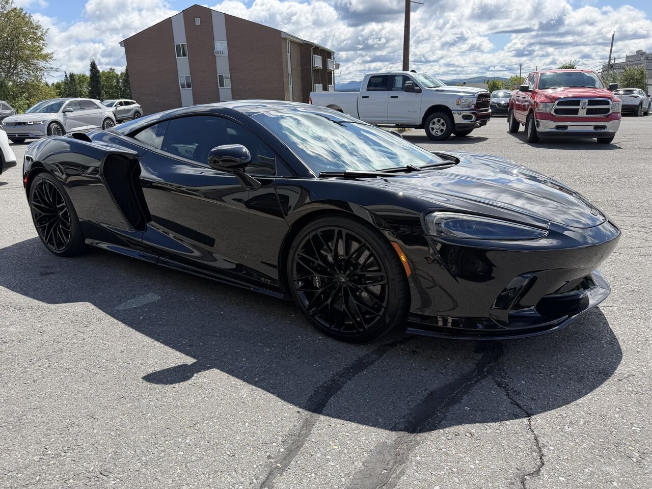 McLaren GTS 2025 Noir Nantes - photo #6