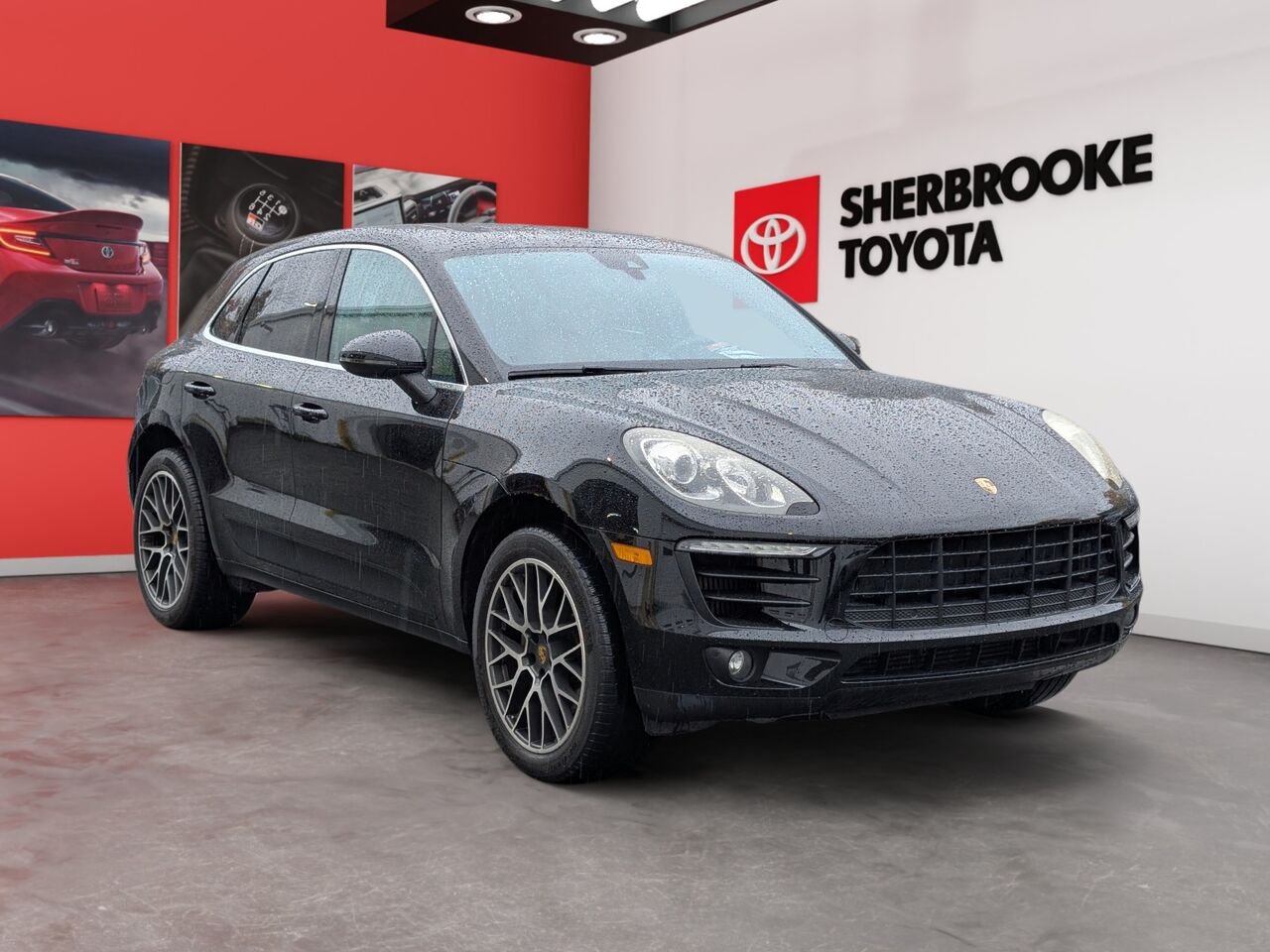 Porsche Macan S/AWD/SIÈGES EN CUIR ET CHAUFFANTS/TOIT OUVRANT PANORAMIQUE/BLUETOOTH/AC BIZONE 2017 Noir Sherbrooke - photo #1