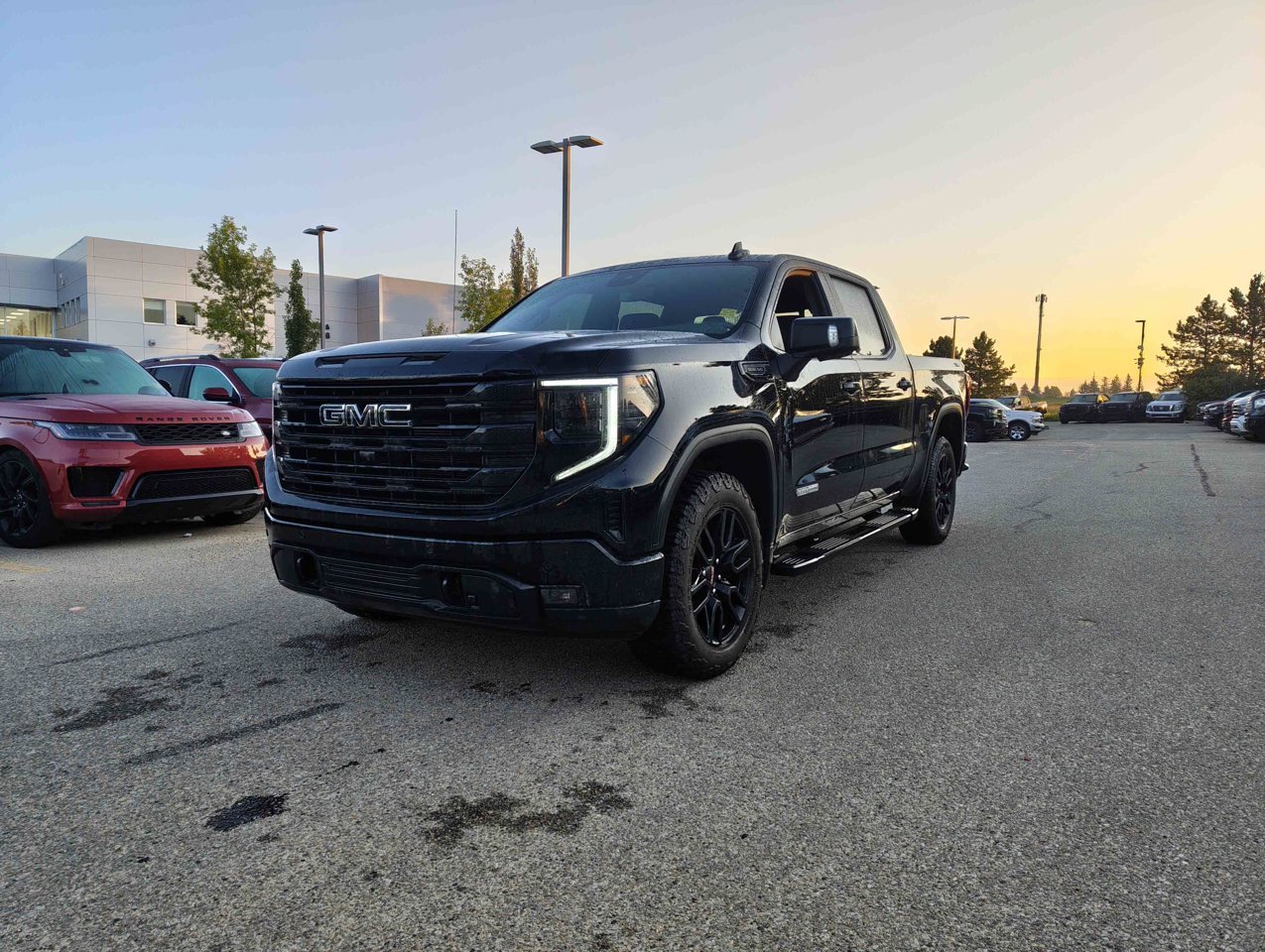 2024 GMC Sierra 1500 4WD Crew Cab 147 Elevation Black Sherwood Park - photo #3