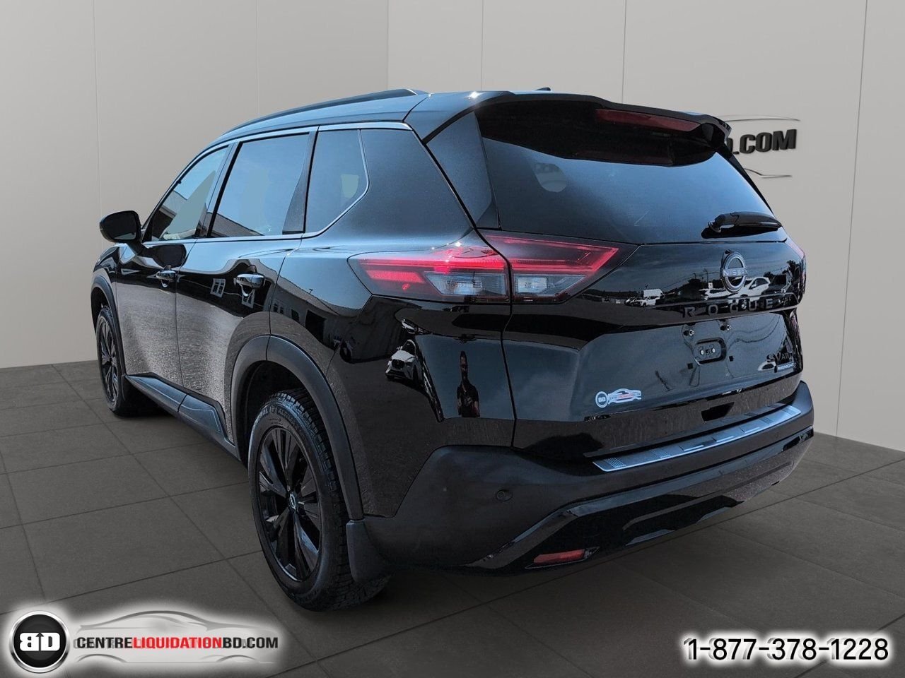 Nissan Rogue SV Édition de minuit TI | A8711 - COMTOIS 2023 Noir Granby - photo #7