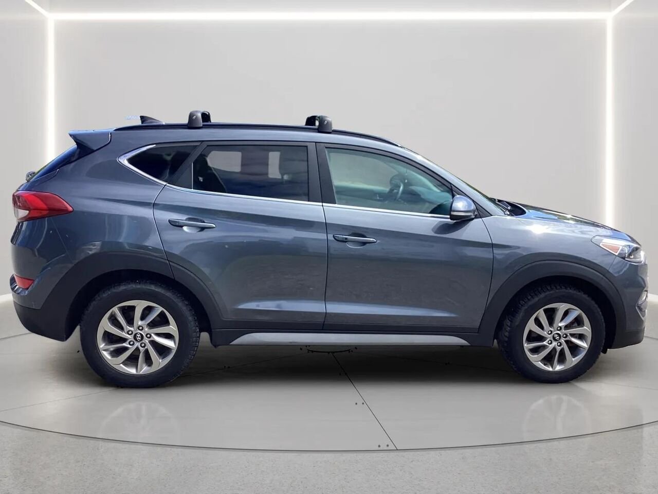 Hyundai Tucson 2017 Gris Gatineau - photo #5