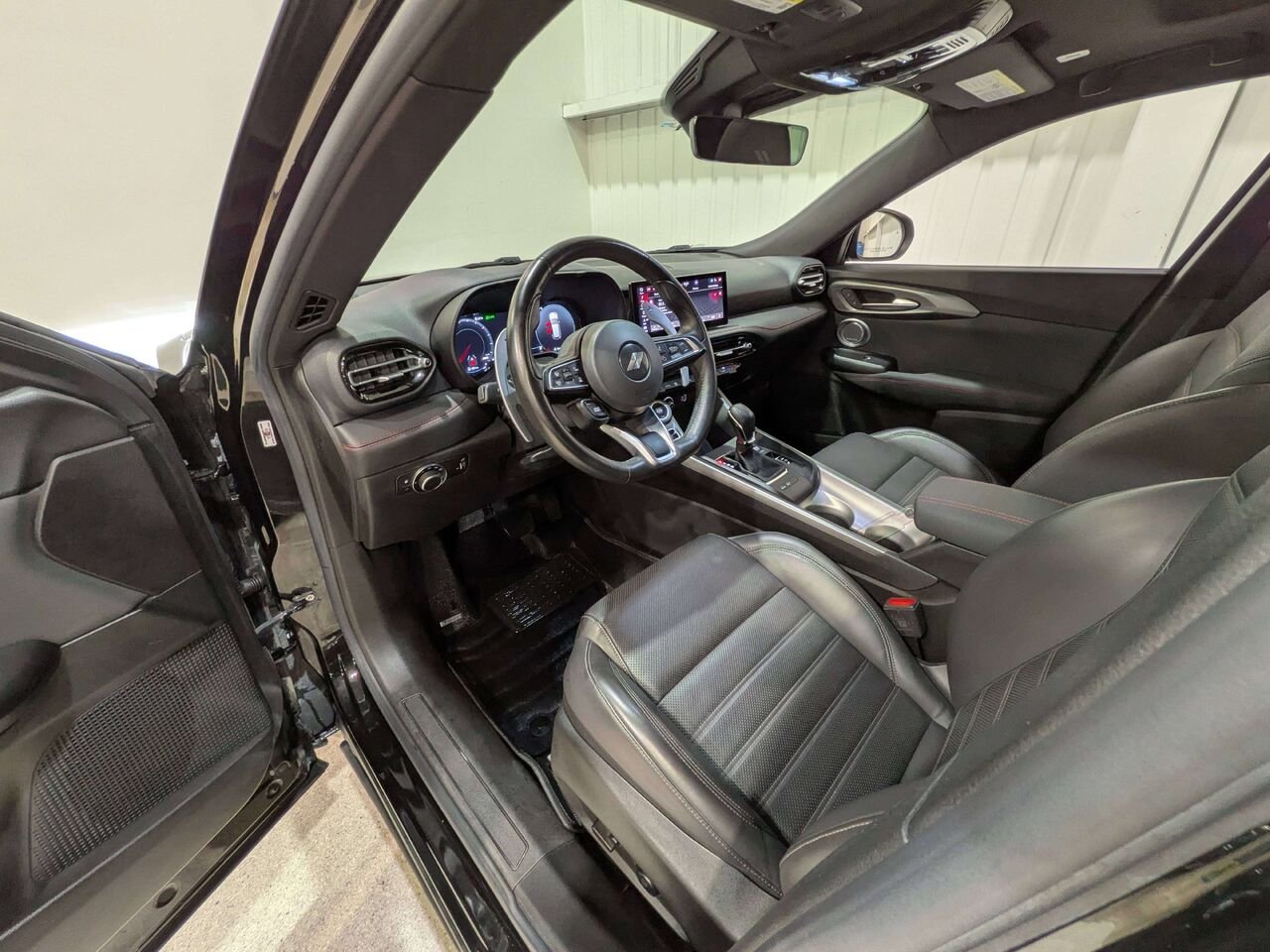 2024 Dodge Hornet R/T Plus PHEV EAWD *Ltd Avail* Black Val-David - photo #10