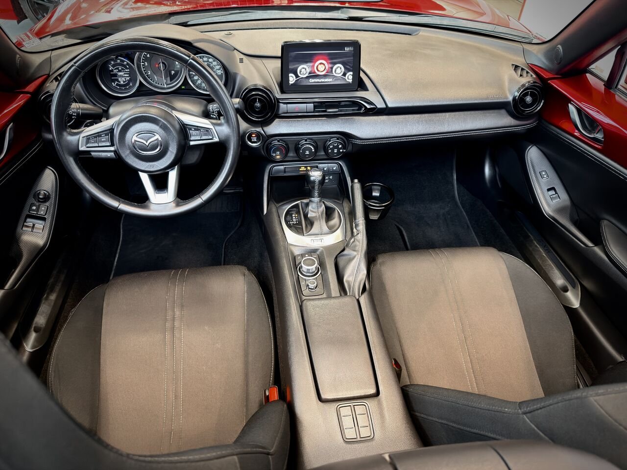 2023 Mazda MX-5 Black Notre-Dame-des-Prairies - photo #15
