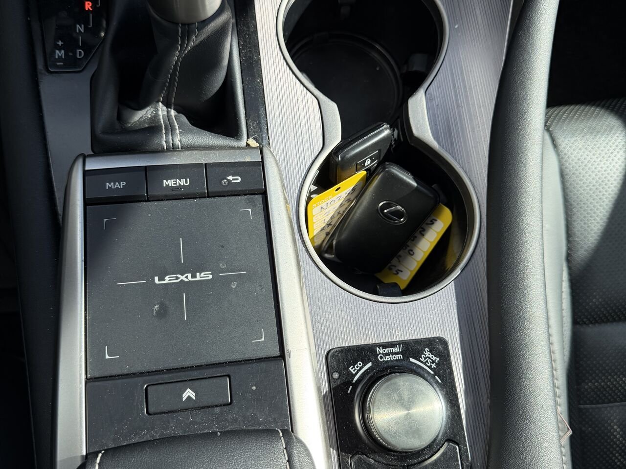 2022 Lexus RX Black Châteauguay - photo #29