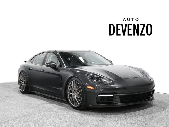 2018 Porsche Panamera 2018 Grey