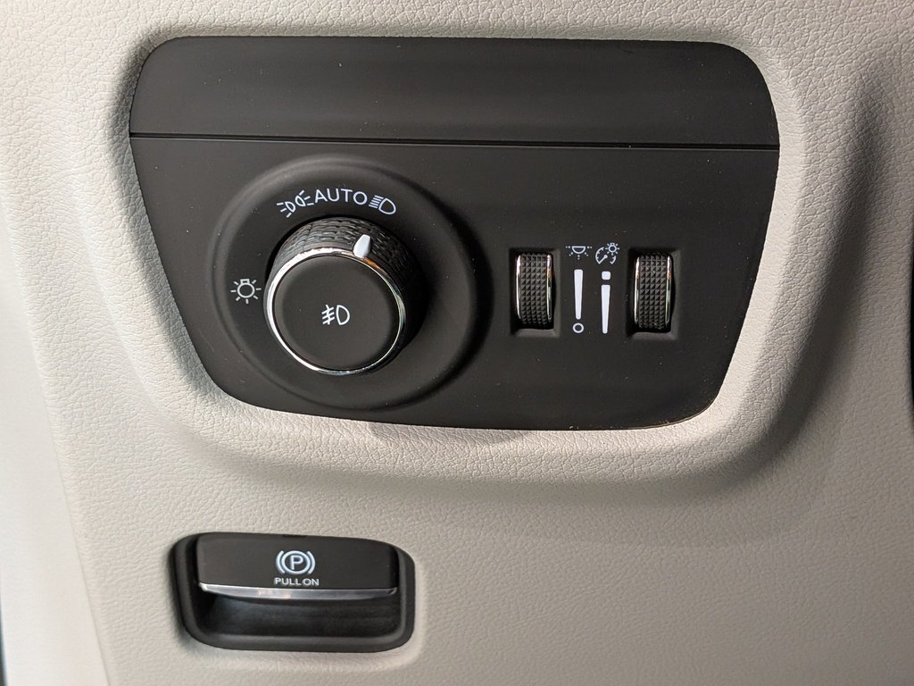 Jeep Grand Cherokee L 2022 Noir Val-David - photo #35
