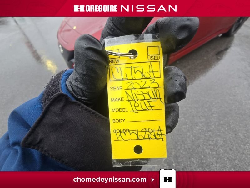 Nissan Leaf SV Mag Carplay Bancs Chauffants à partir 2.99% 2023 Rouge
