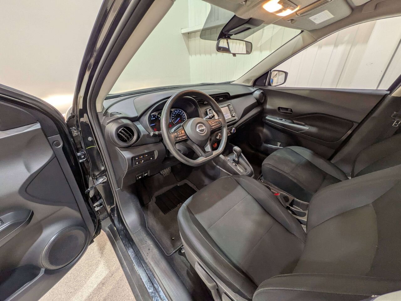 2024 Nissan Kicks S FWD Black Val-David - photo #9