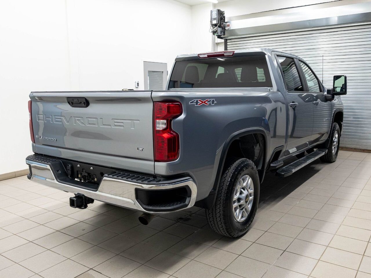 Chevrolet Silverado 2500HD LT CREW 4X4 V8 *NAV* BEDLINER CARPLAY *PNBV 9900* 2024 Gris Saint-Jérôme - photo #8