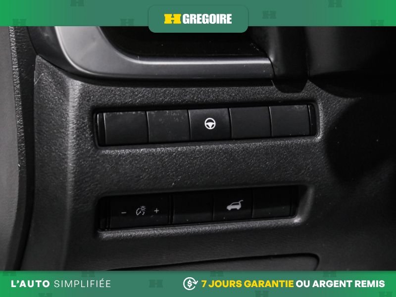 Nissan Rogue 2023 Blanc Blainville - photo #16