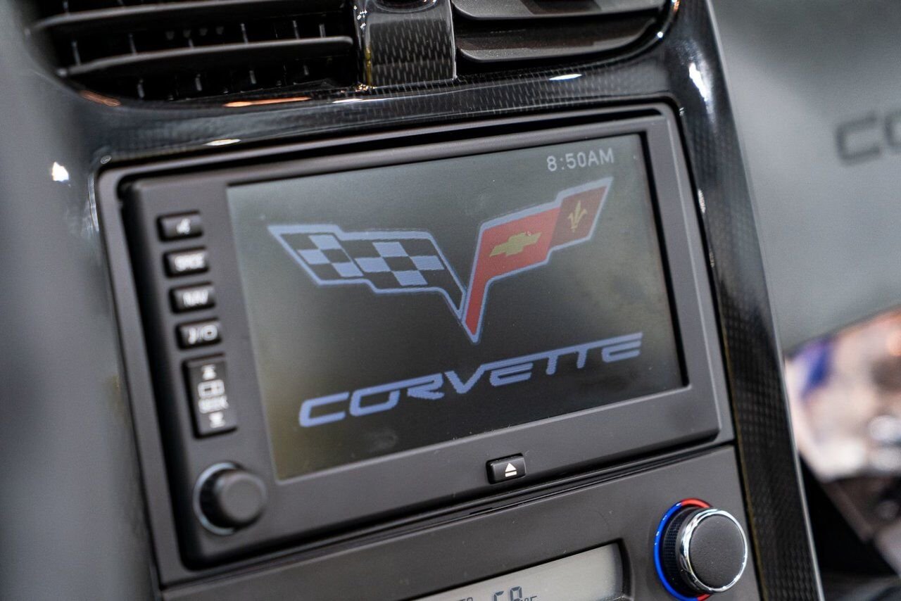 Chevrolet Corvette PRIX EN USD | With Only 900km (563mi) From New With Window Sticker 2008 Jaune Montréal - photo #10