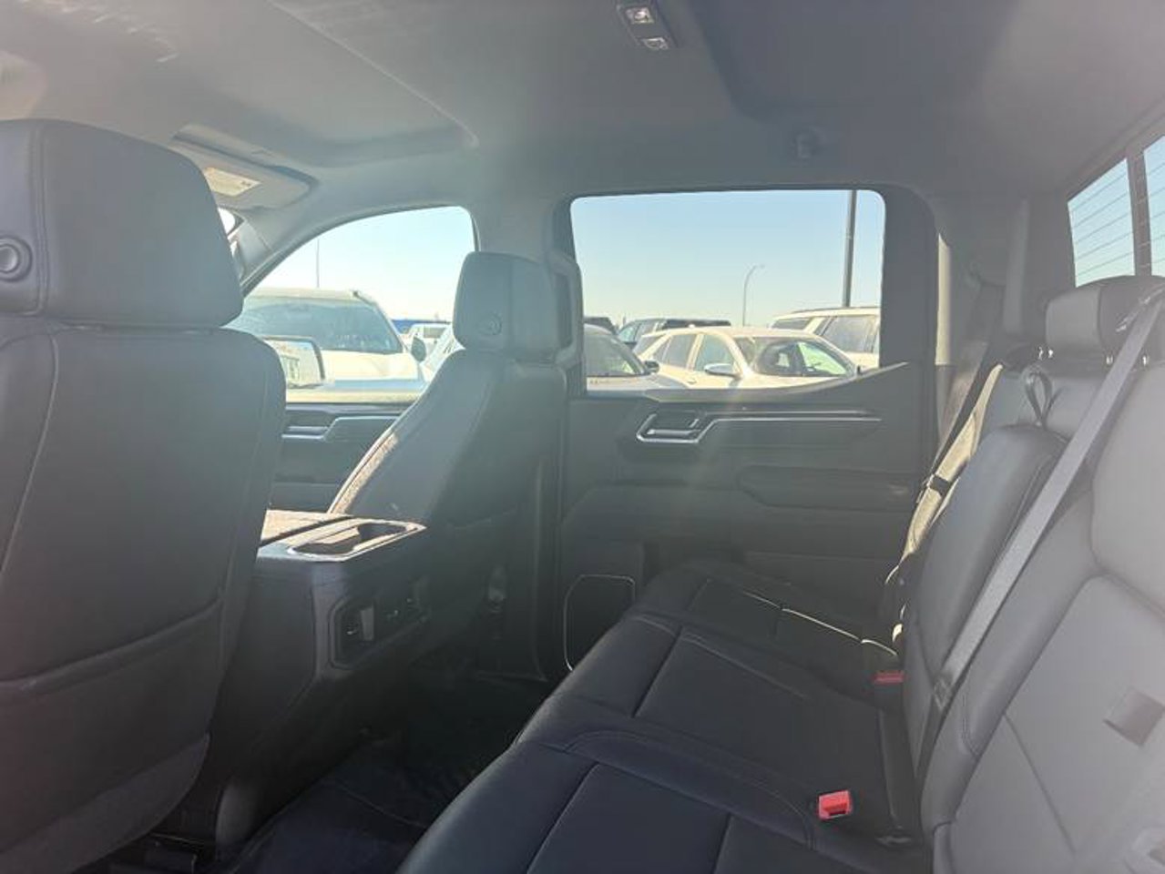 2026 Chevrolet Silverado 1500 4WD Crew Cab 147 RST White Sherwood Park - photo #5