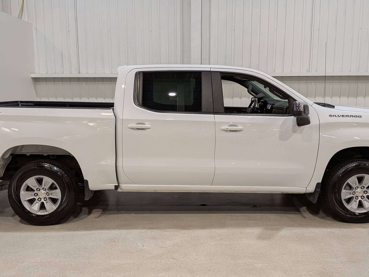 Chevrolet Silverado 1500 4WD Crew Cab 147" LT 2025 Blanc Val-David - photo #7