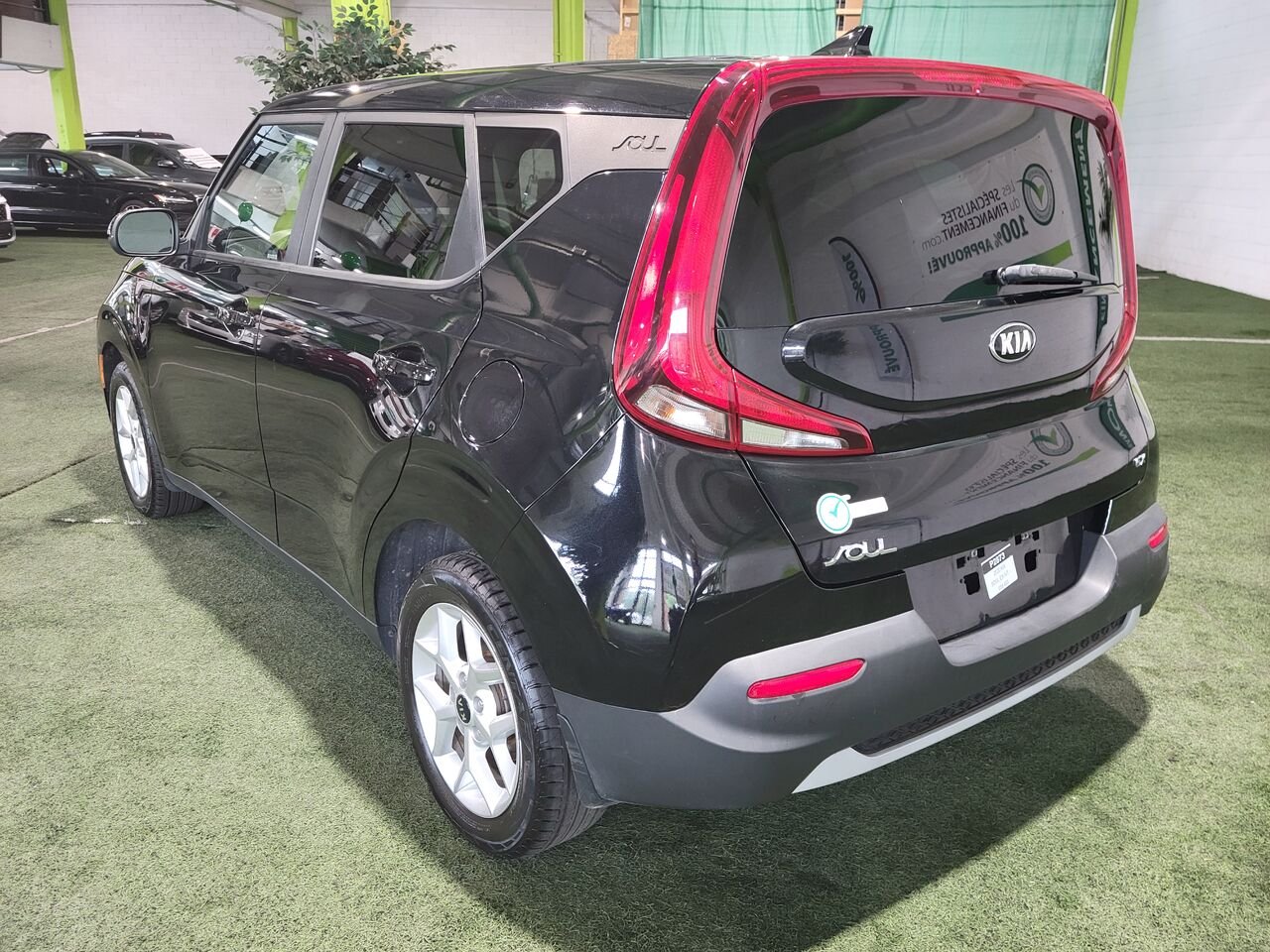 2020 Kia Soul Black  - photo #3
