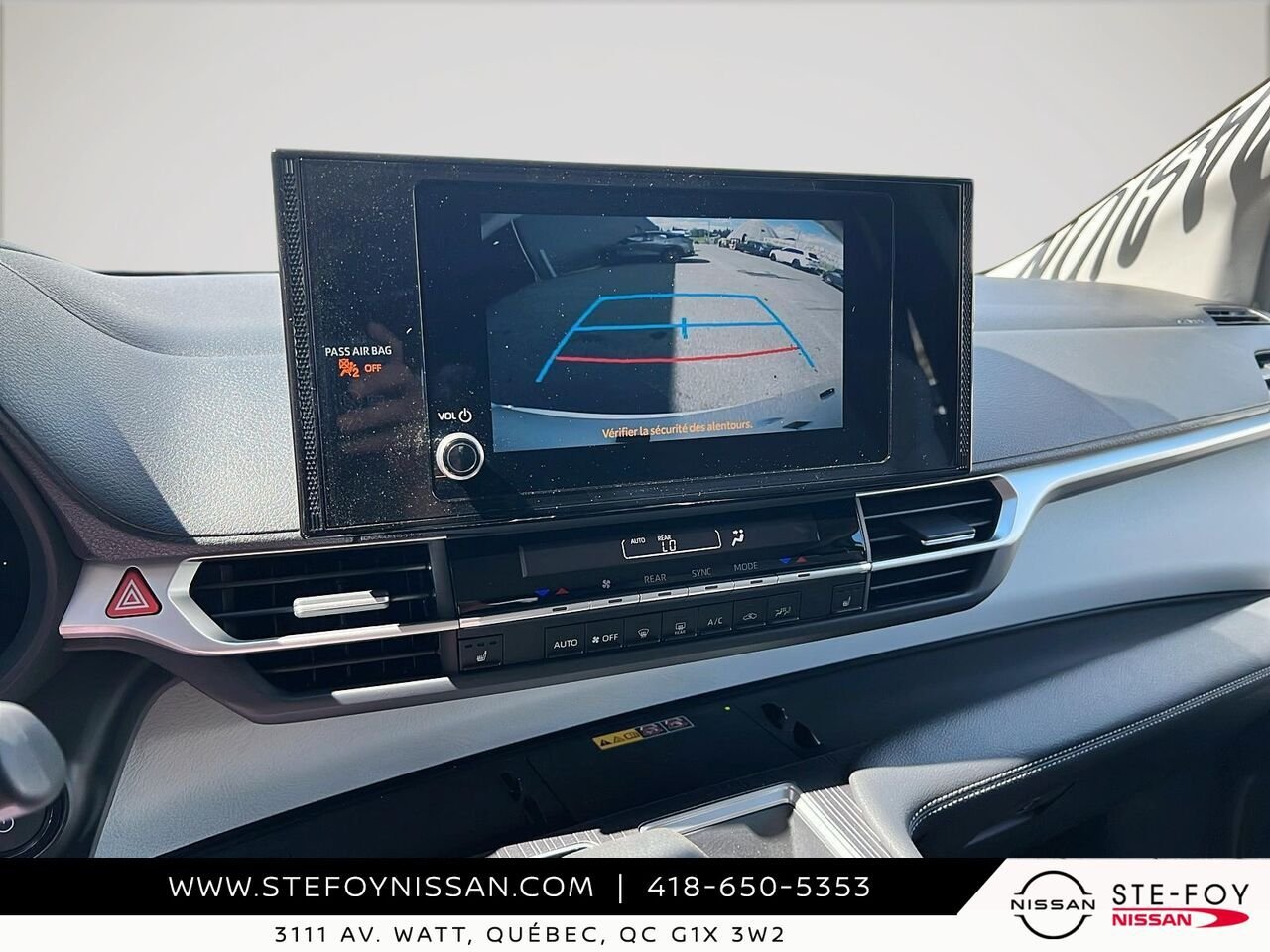 2026 Toyota Sienna LE 8 PASSAGERS White Ste-Foy - photo #16