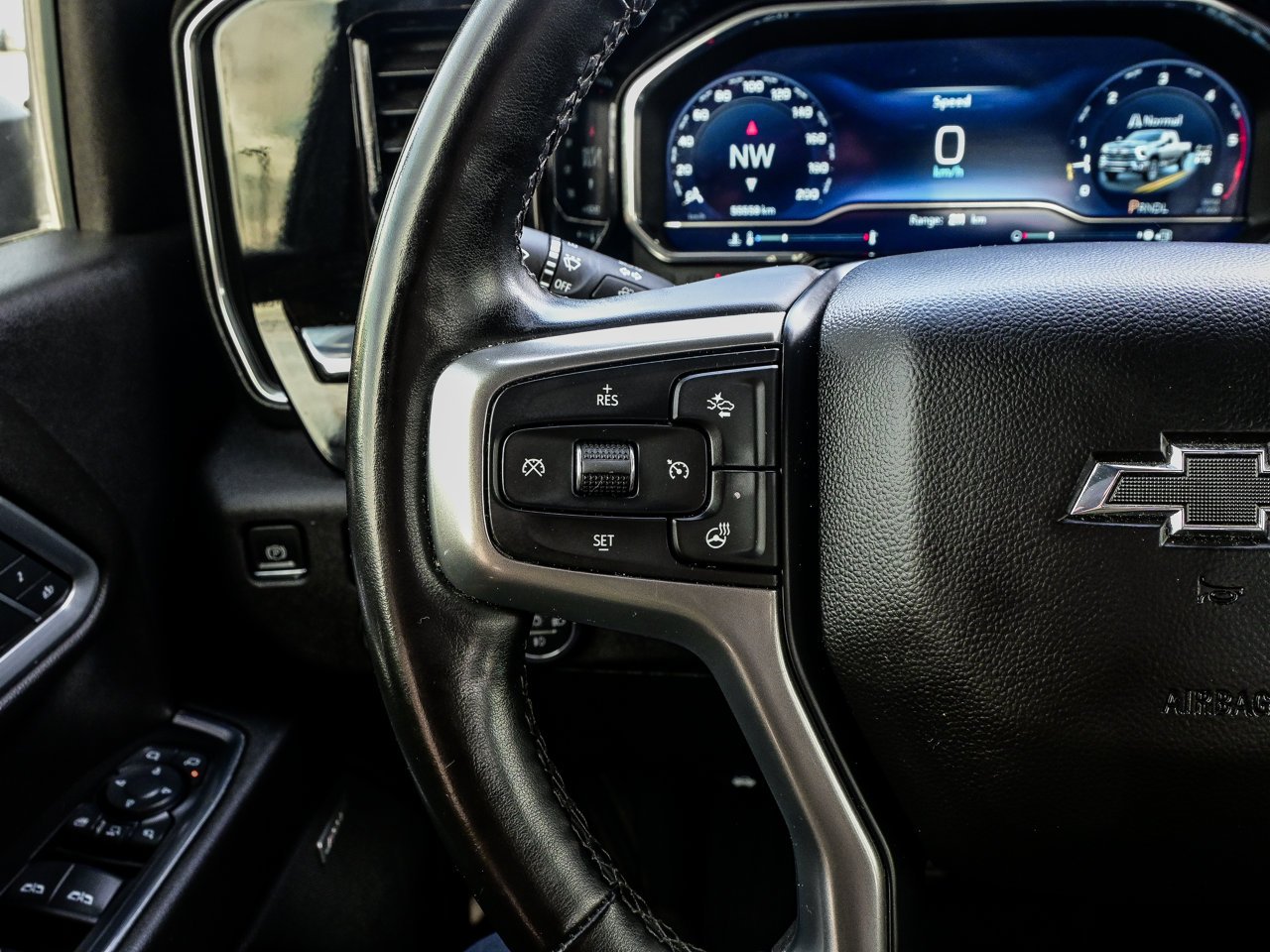 2025 Chevrolet Silverado 3500HD 4WD Crew Cab 159 LTZ Black Sherwood Park - photo #24