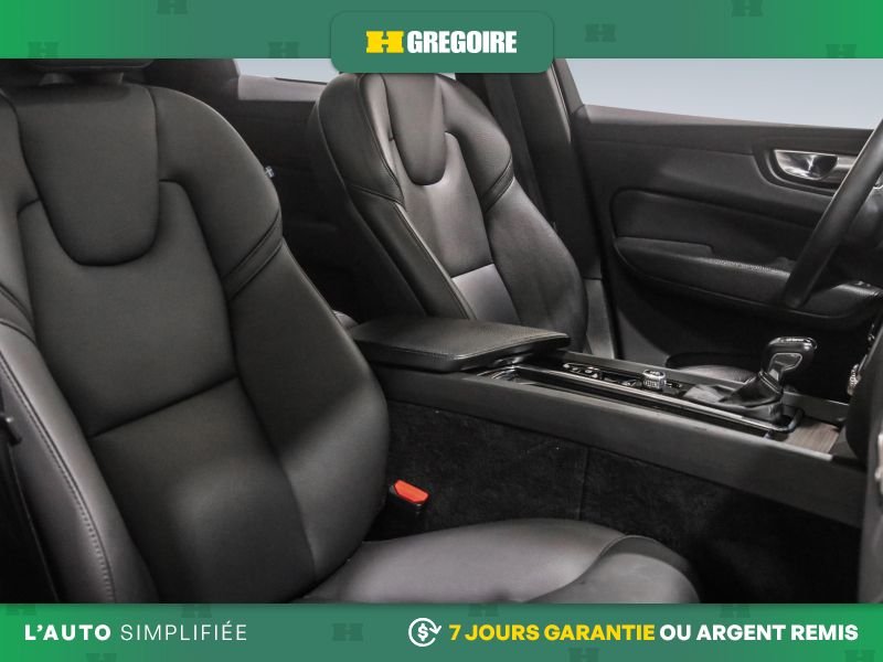 2021 Volvo XC60 White Blainville - photo #30