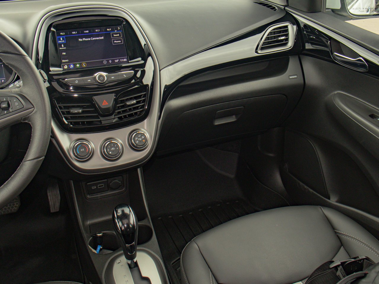 2022 Chevrolet Spark 4dr HB CVT 2LT White Sherwood Park - photo #31
