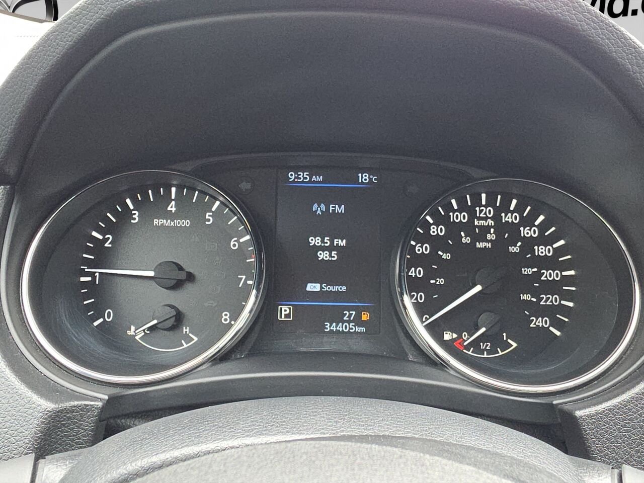 Nissan Qashqai S TA CVT, Cruise control, commande audio au volant, détecteur d'angles morts 2023 Noir Val-David - photo #9