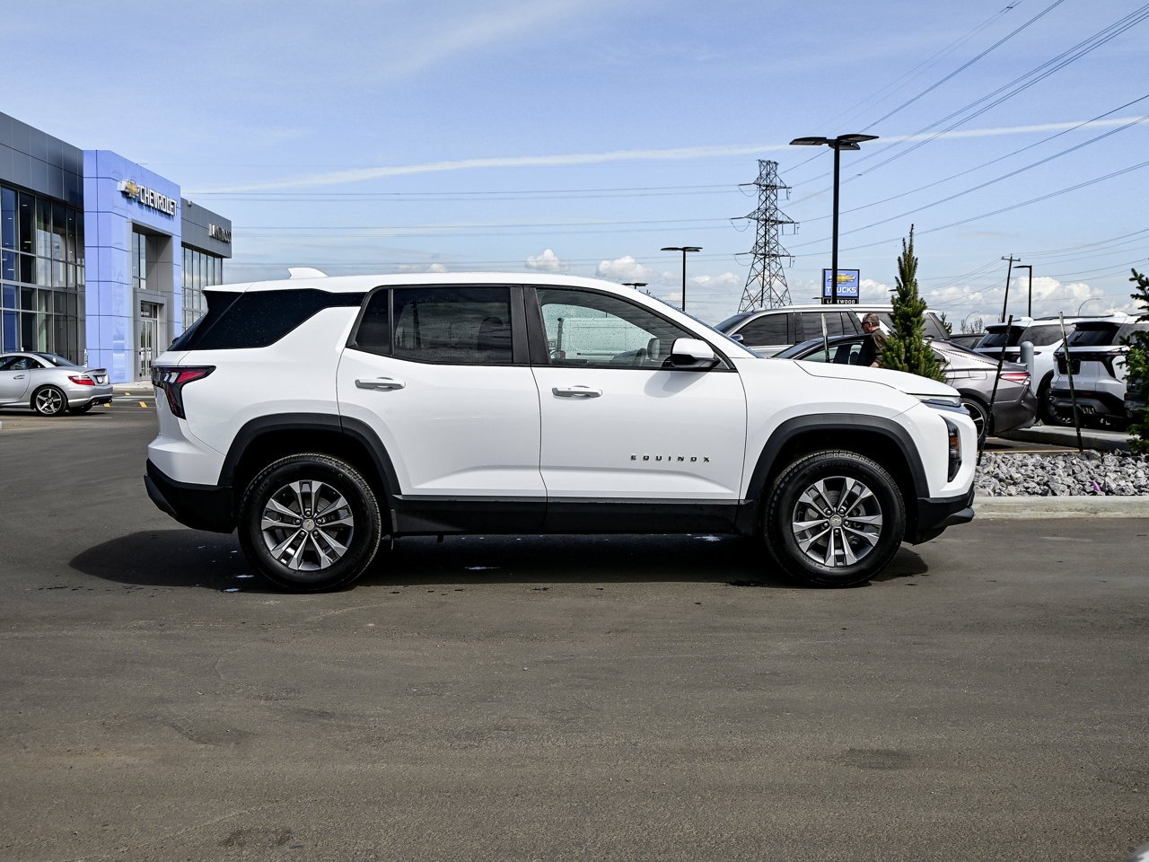 2026 Chevrolet Equinox AWD 4dr LT w/2LT White Sherwood Park - photo #14