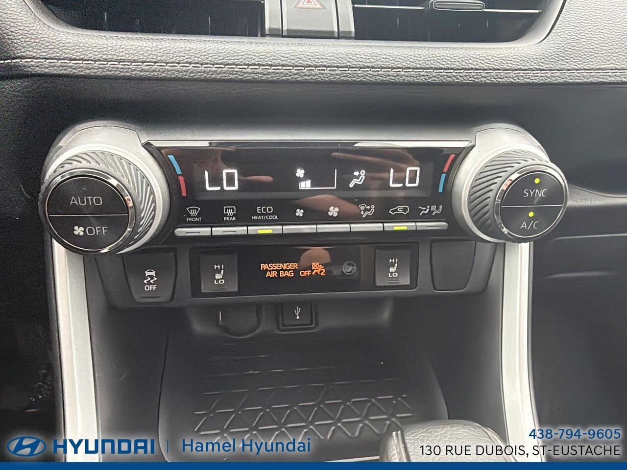 2020 Toyota RAV4 Red Saint-Eustache - photo #16