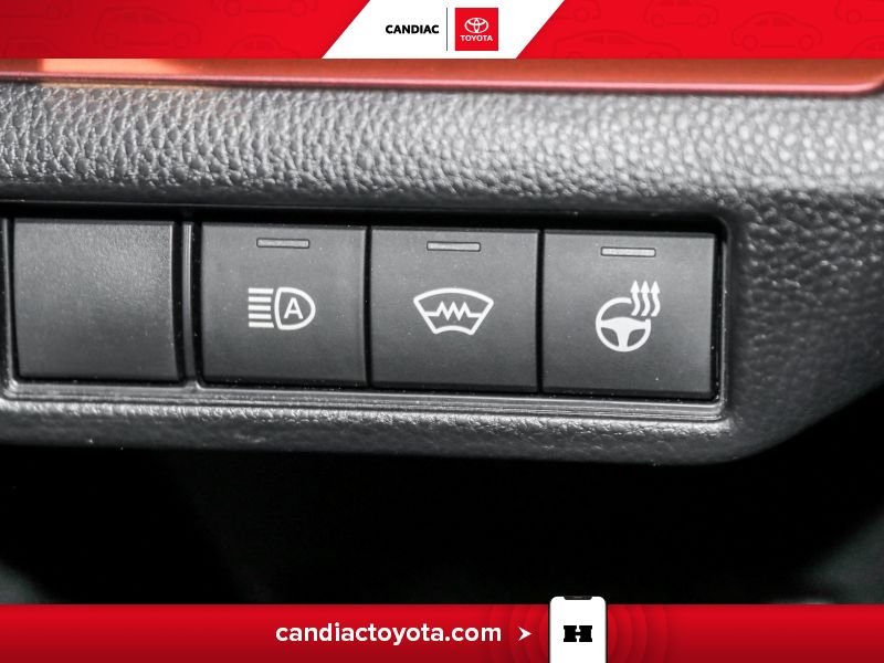 Toyota Prius 2024 Blanc Laval - photo #18