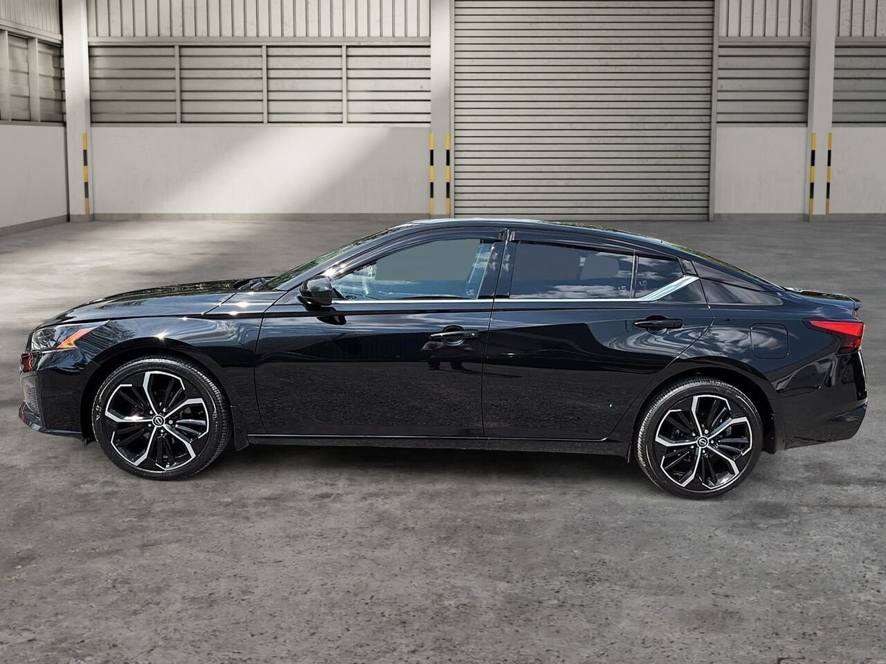 2023 NISSAN ALTIMA SR Black Saint-Hyacinthe - photo #4