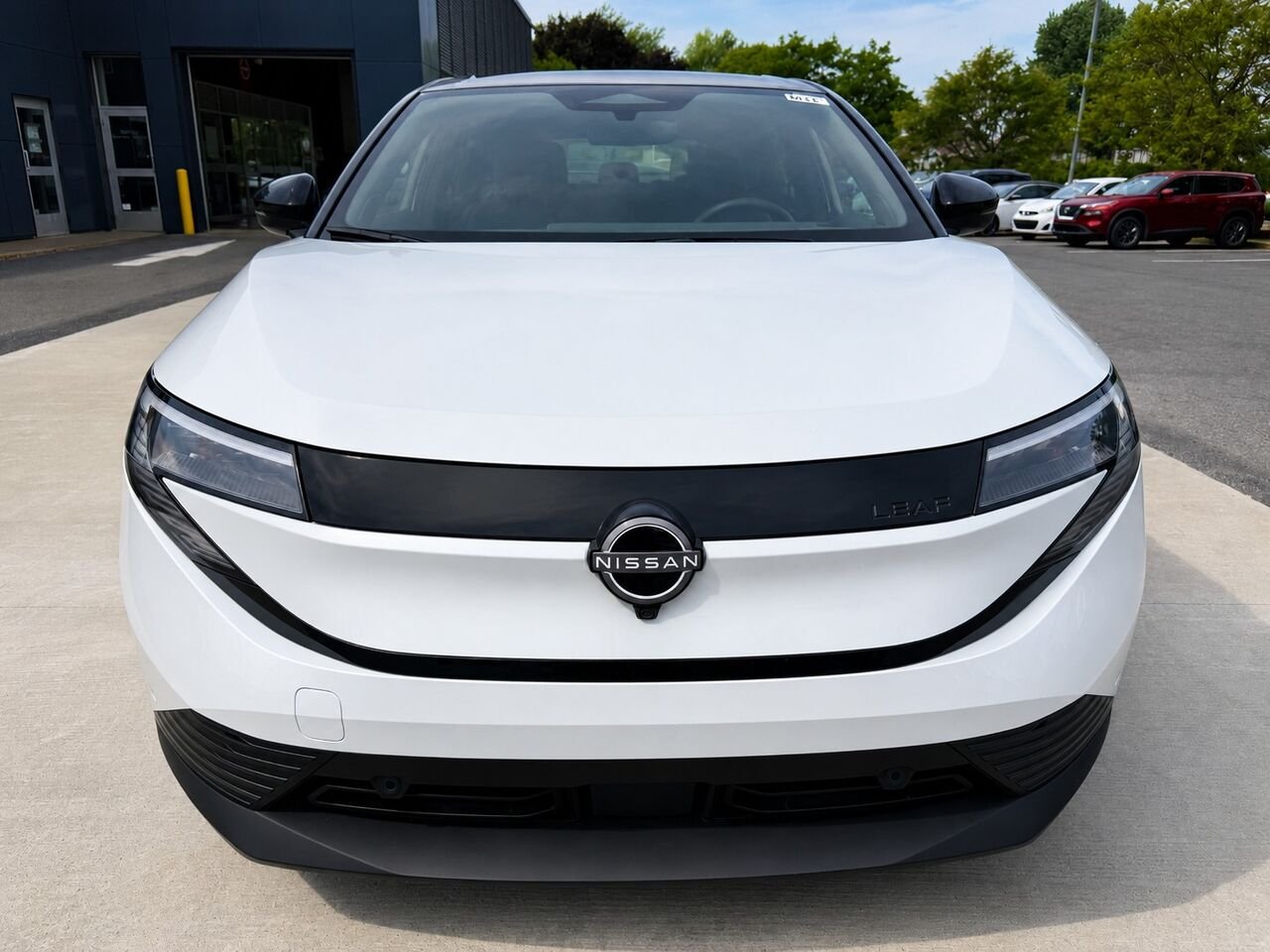 2026 NISSAN LEAF LEAF SV+ Everest White Pearl Tricoat/Black Châteauguay - photo #7