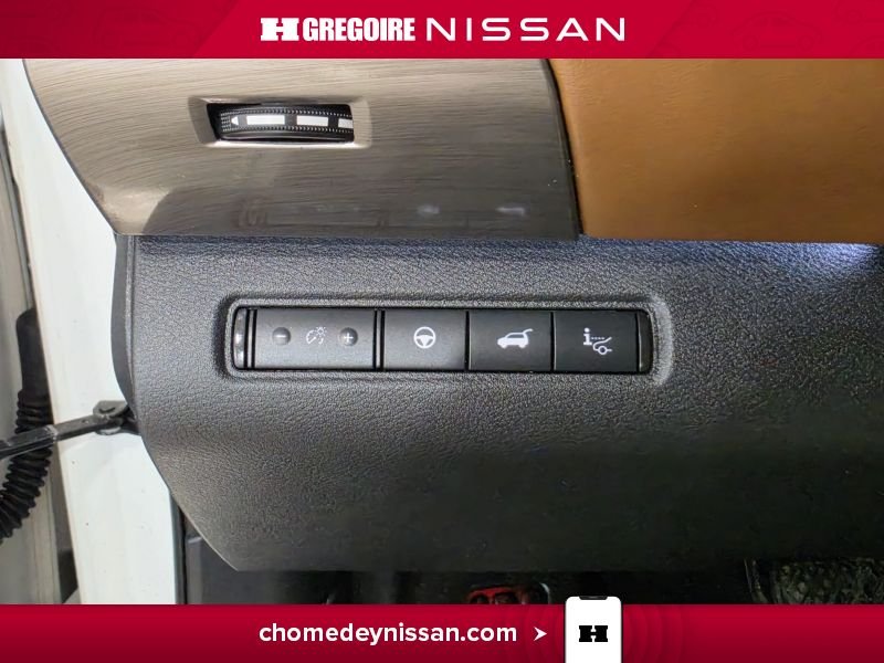 Nissan Pathfinder 2024 Blanc Laval - photo #14