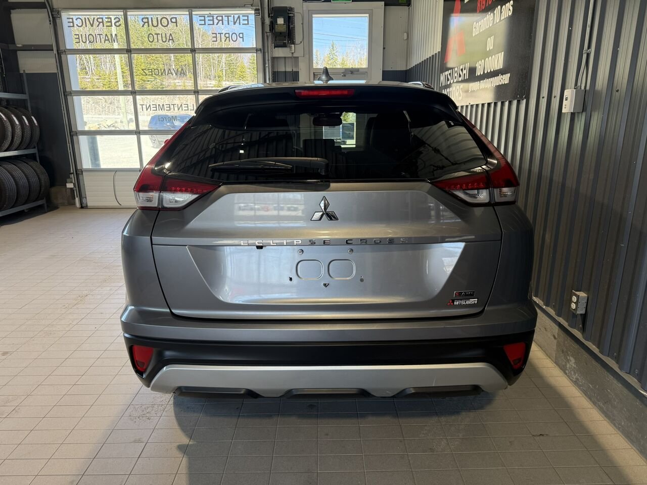 2022 Mitsubishi Eclipse Cross Grey Rouyn-Noranda - photo #2