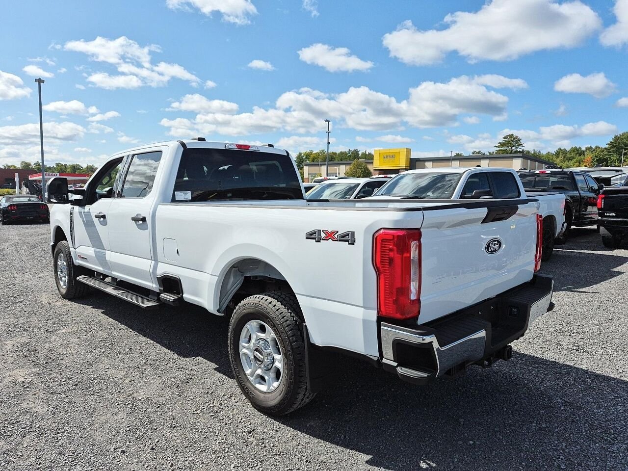 Ford Super Duty F-250 SRW 27014 | XLT 2027 Blanc Oxford Saint-Jérôme - photo #3