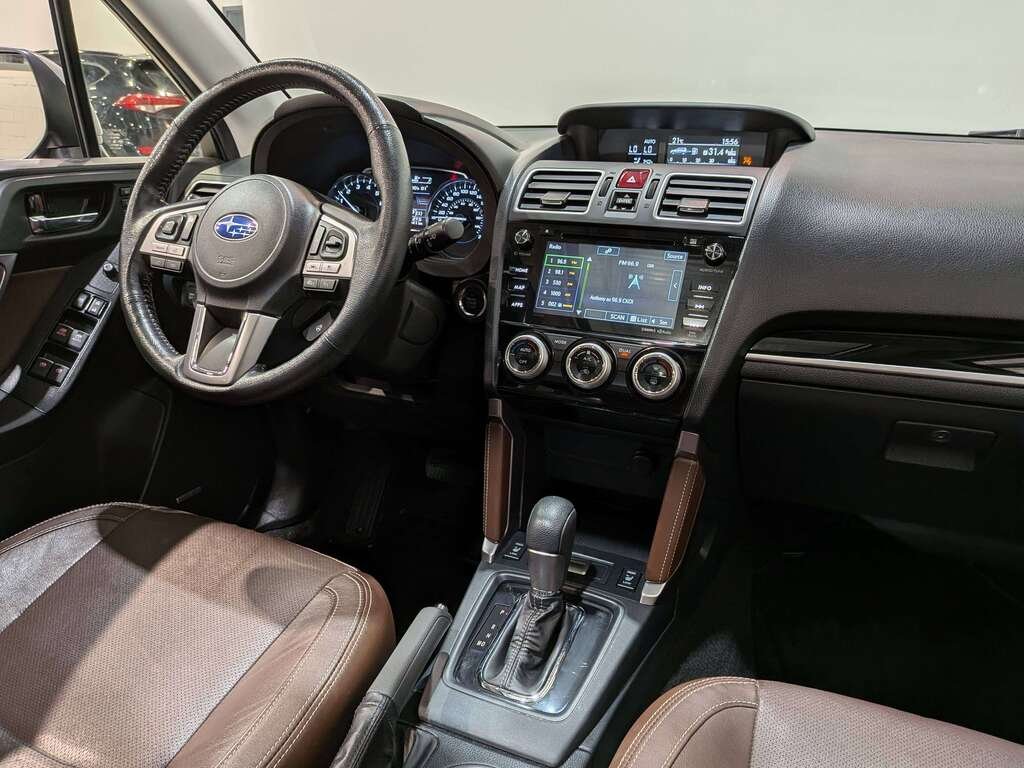 Subaru Forester 2018 Noir Val-David - photo #21