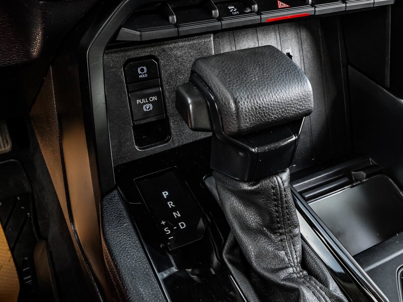 2024 Toyota Tundra 4x4 Crewmax SR White Sherwood Park - photo #27