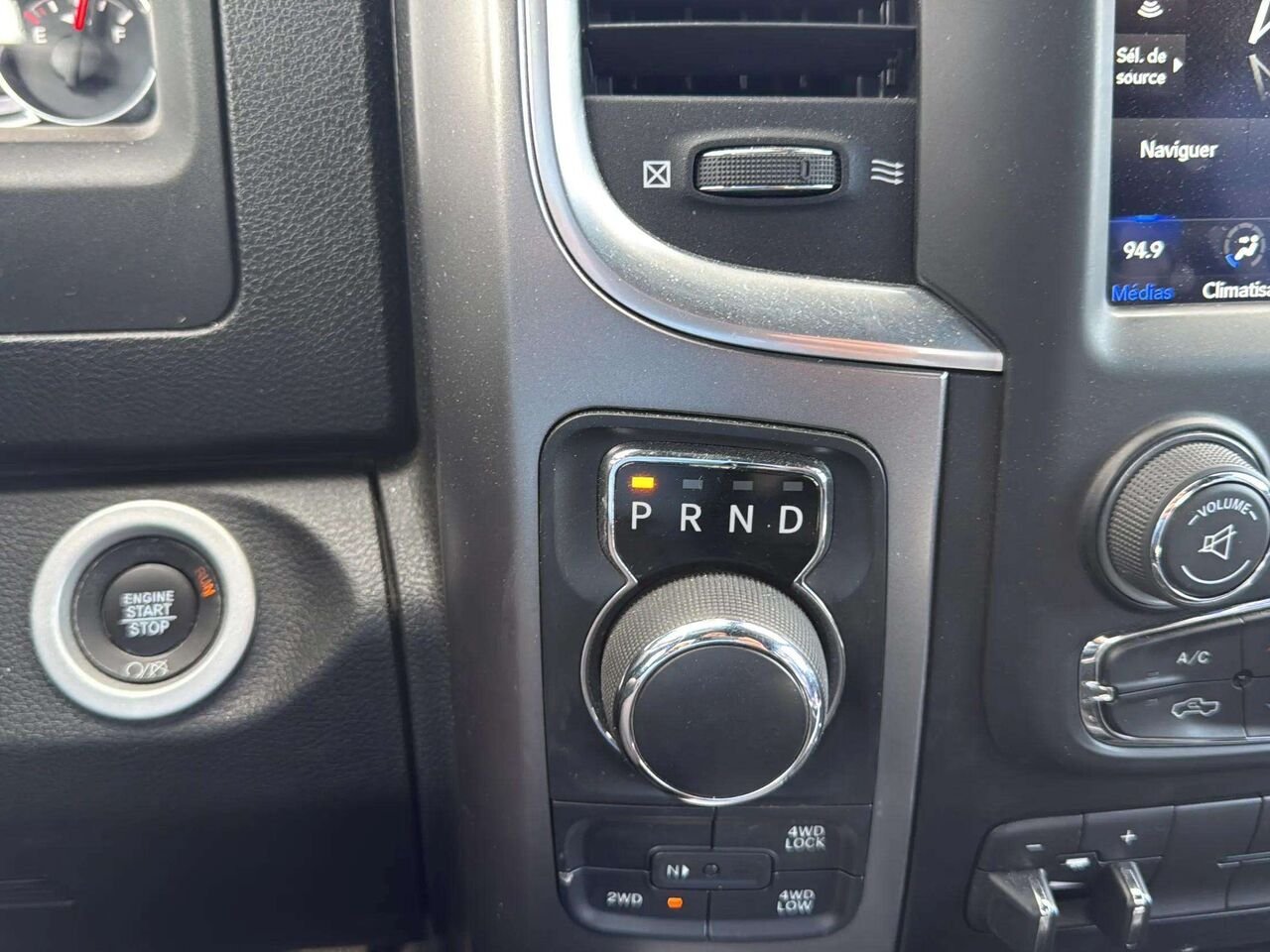 2021 Ram 1500 Warlock Blue Gatineau - photo #11