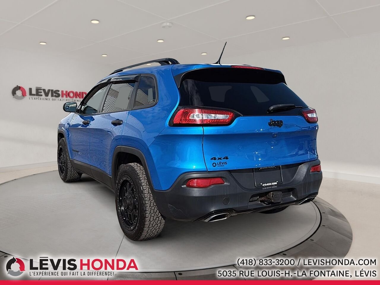 Jeep Cherokee Altitude 4WD Altitude 4x4 2018 Bleu Lévis - photo #11