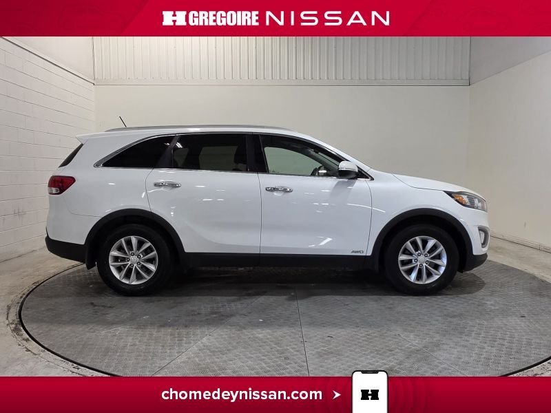 2016 Kia Sorento White Laval - photo #10