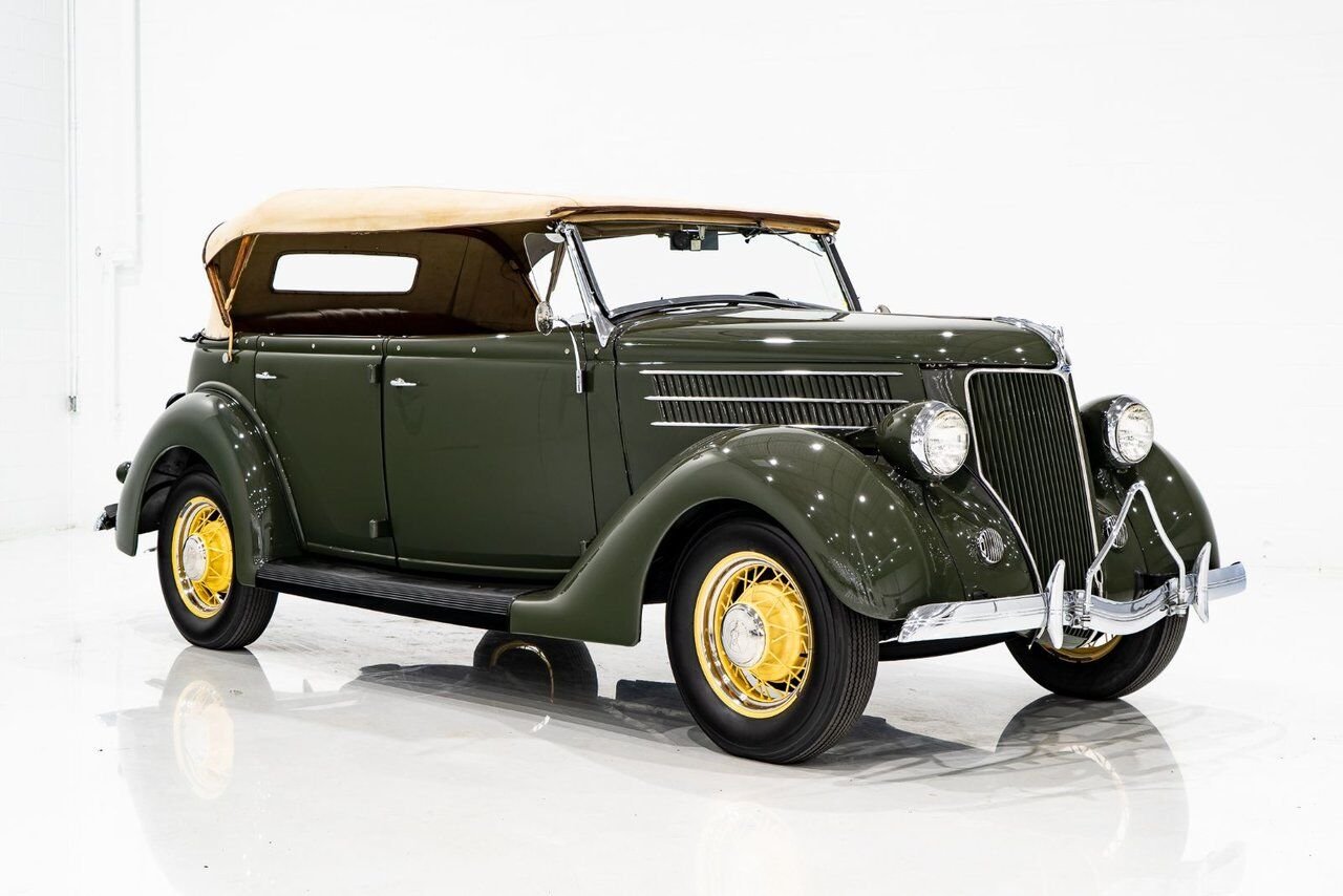Ford Model 48 Phaeton PRIX EN USD | Beautifully presented in original condition 1936 Vert Montréal - photo #24