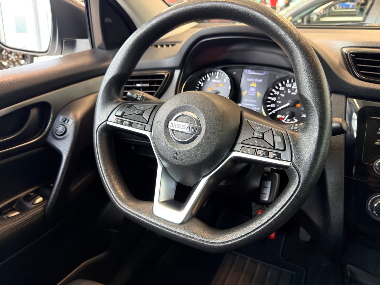 2018 Nissan Qashqai White Notre-Dame-des-Prairies - photo #19