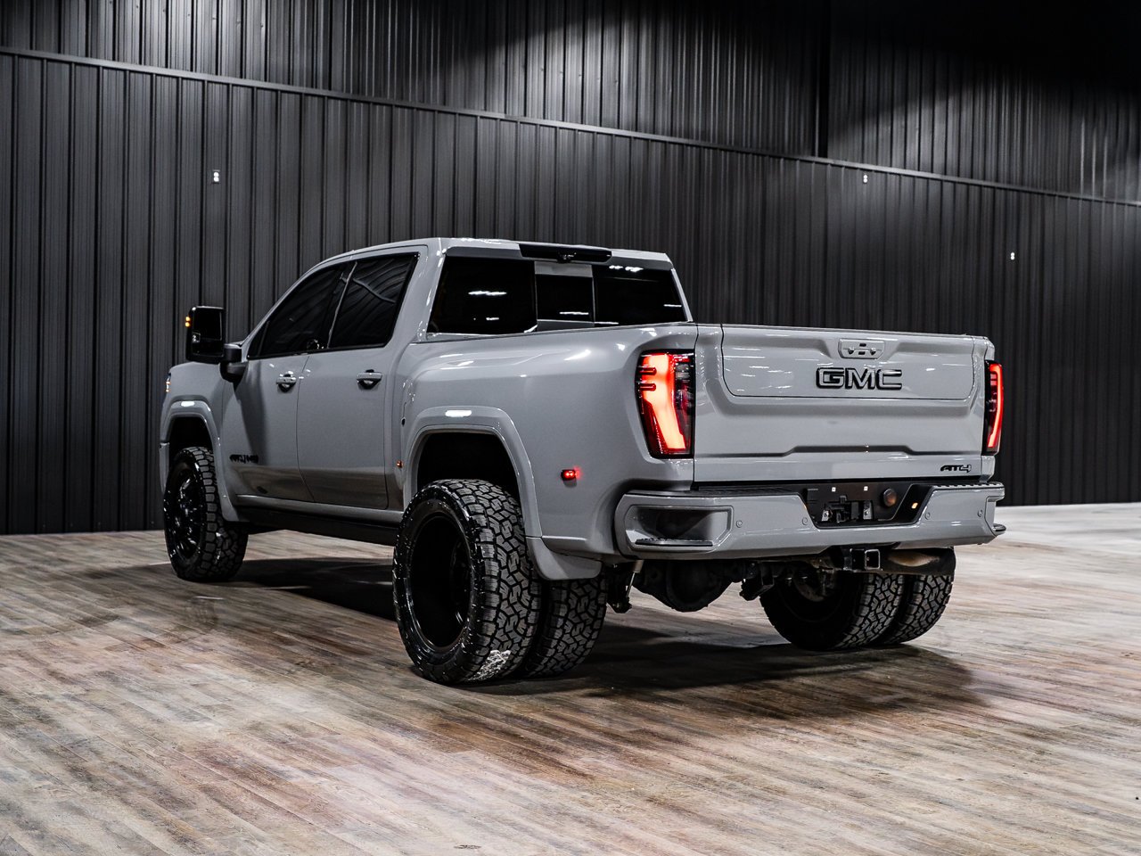 2024 GMC Sierra 2500HD 4WD Crew Cab 159 AT4 Grey Sherwood Park - photo #12