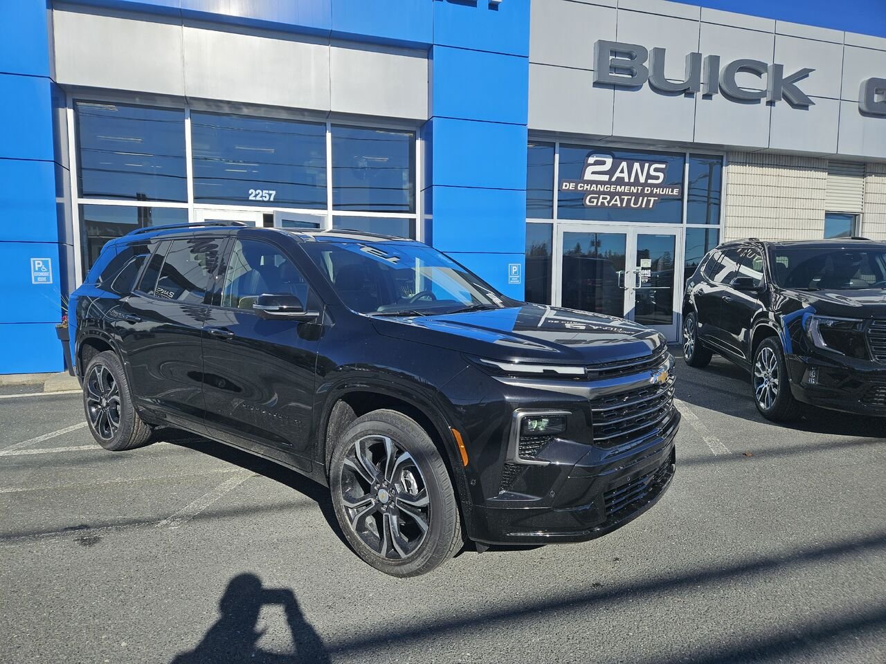2027 Chevrolet Traverse High Country 4 portes TI Mosaic Black Metallic Thetford Mines - photo #1