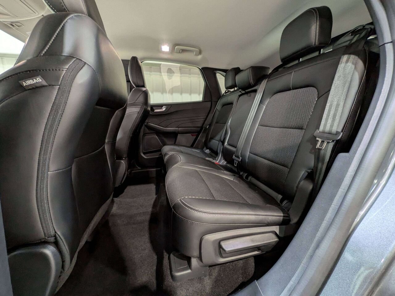 2025 Ford Escape PHEV FWD Grey Val-David - photo #11