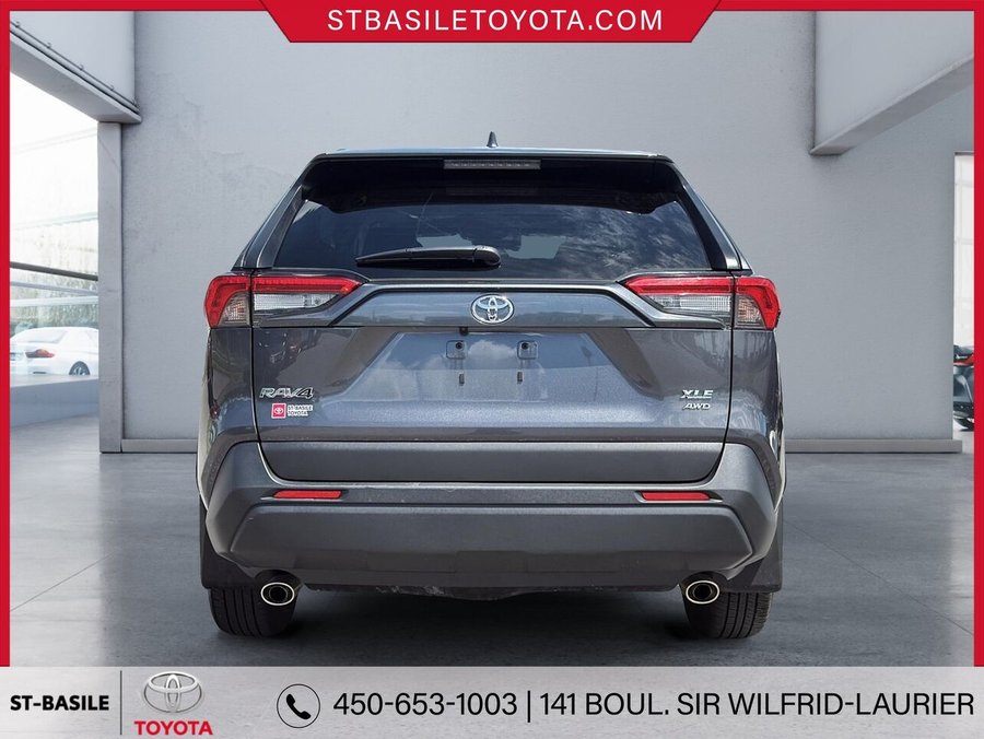 TOYOTA RAV4 XLE AWD 2025 Gris magnétique métallisé