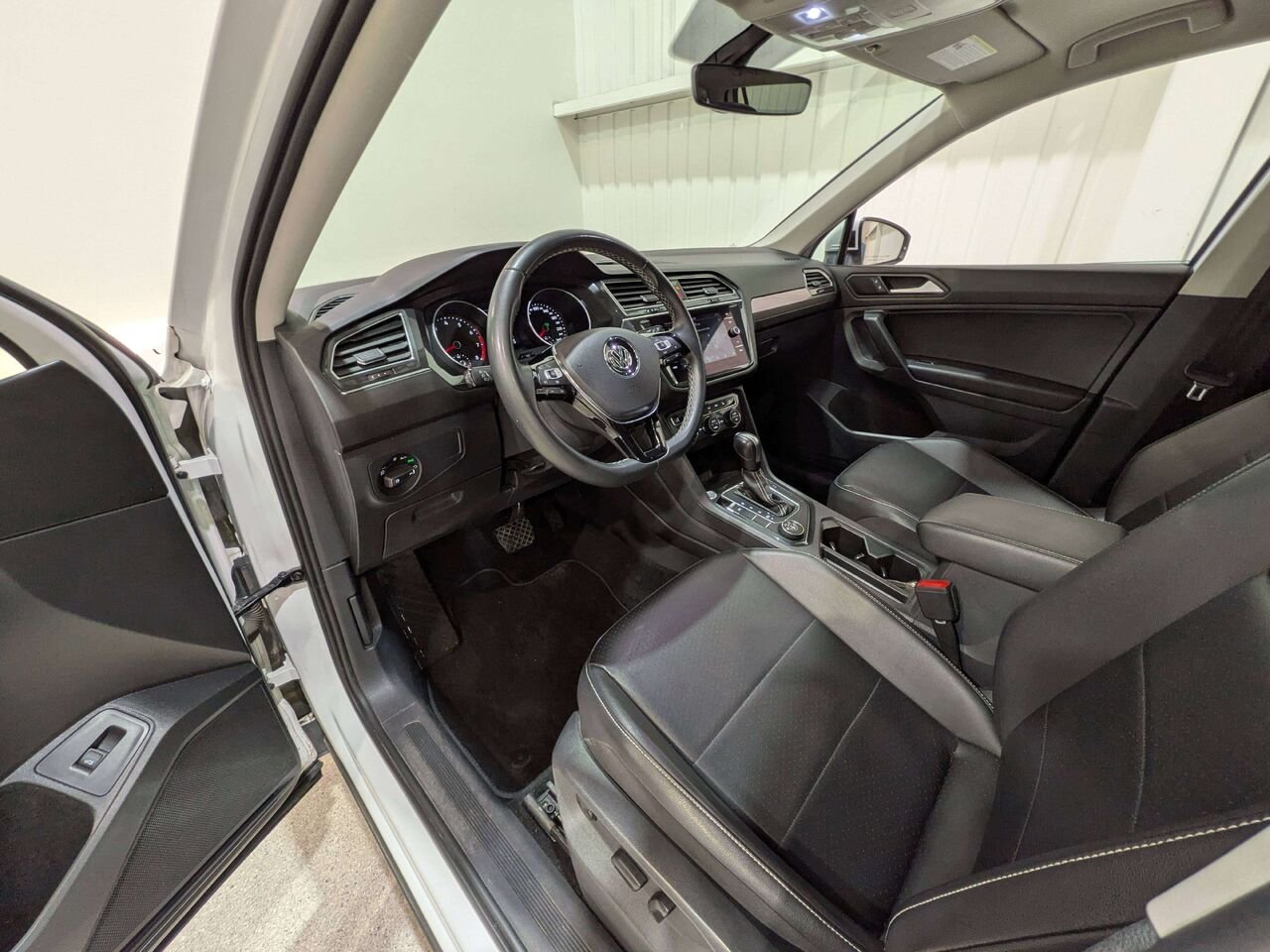 2021 Volkswagen Tiguan Comfortline 4MOTION White Val-David - photo #10