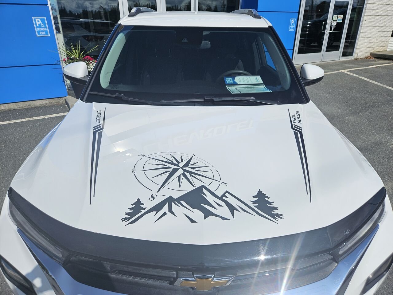 2023 Chevrolet Trailblazer Traction intégrale, 4 portes LT White Thetford Mines - photo #6